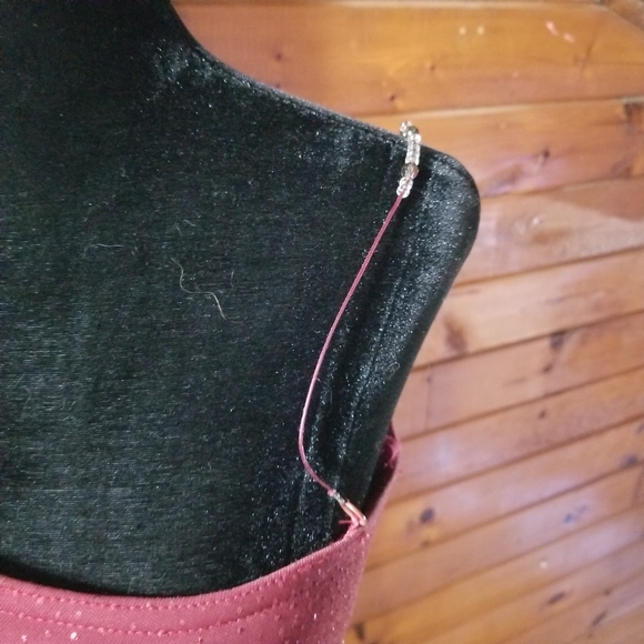 TATTOO BRAND VINTAGE LONG RED SPARKLY GOWN SIZE SMALL - Picture 9 of 16